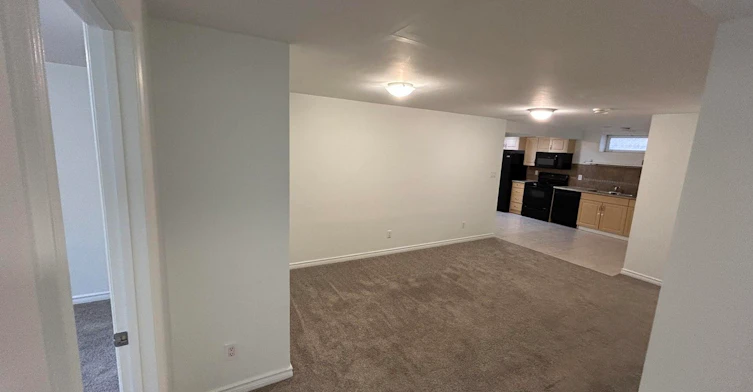 Bsmt-11811 47 Street Northwest, Edmonton, AB, T5W 2W7 - 8