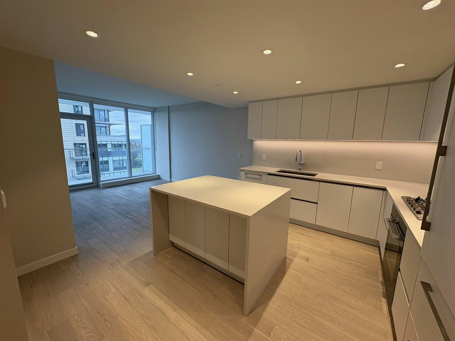 1604-485 West 42nd Avenue, Vancouver, BC, V5Y 0R6 - 7