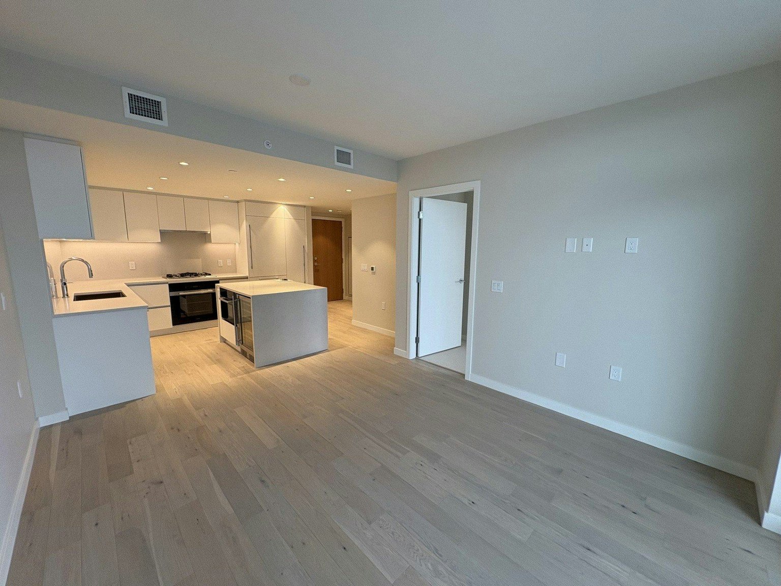1604-485 West 42nd Avenue, Vancouver, BC, V5Y 0R6 - 6