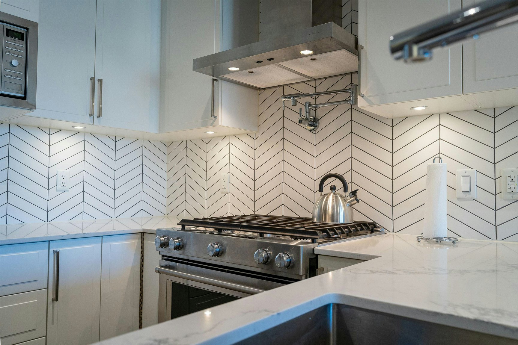 4477 Hastings Street, Burnaby, BC, V5C 0L6 - 5