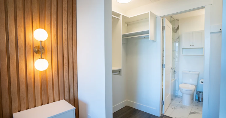 4477 Hastings Street, Burnaby, BC, V5C 0L6 - 20