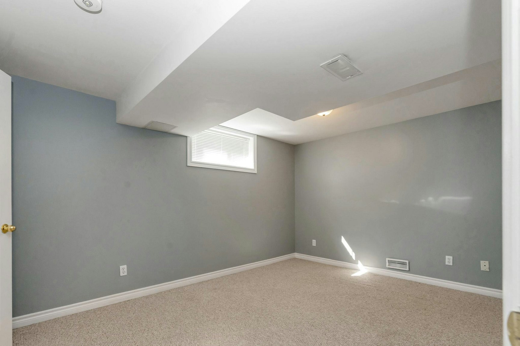 LL-22 Brown Wood Drive, Barrie, ON, L4M 6N4 - 8
