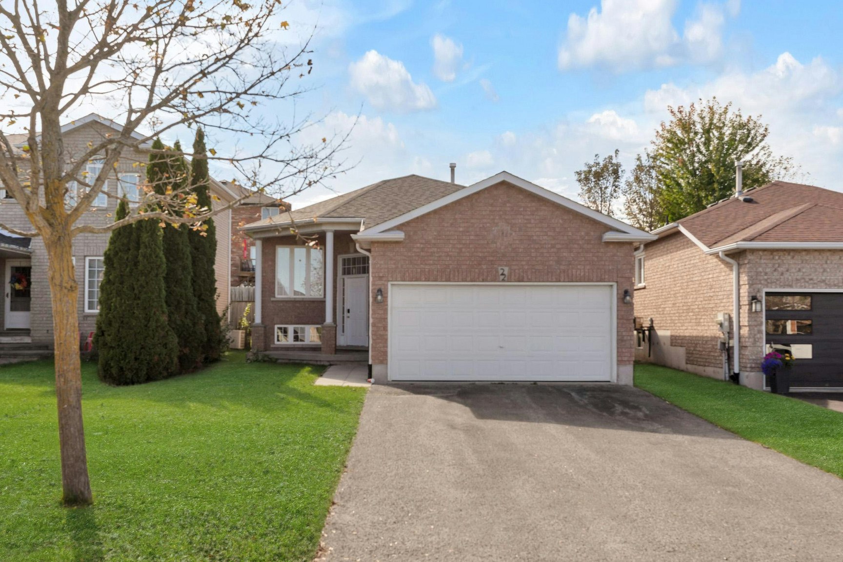 LL-22 Brown Wood Drive, Barrie, ON, L4M 6N4