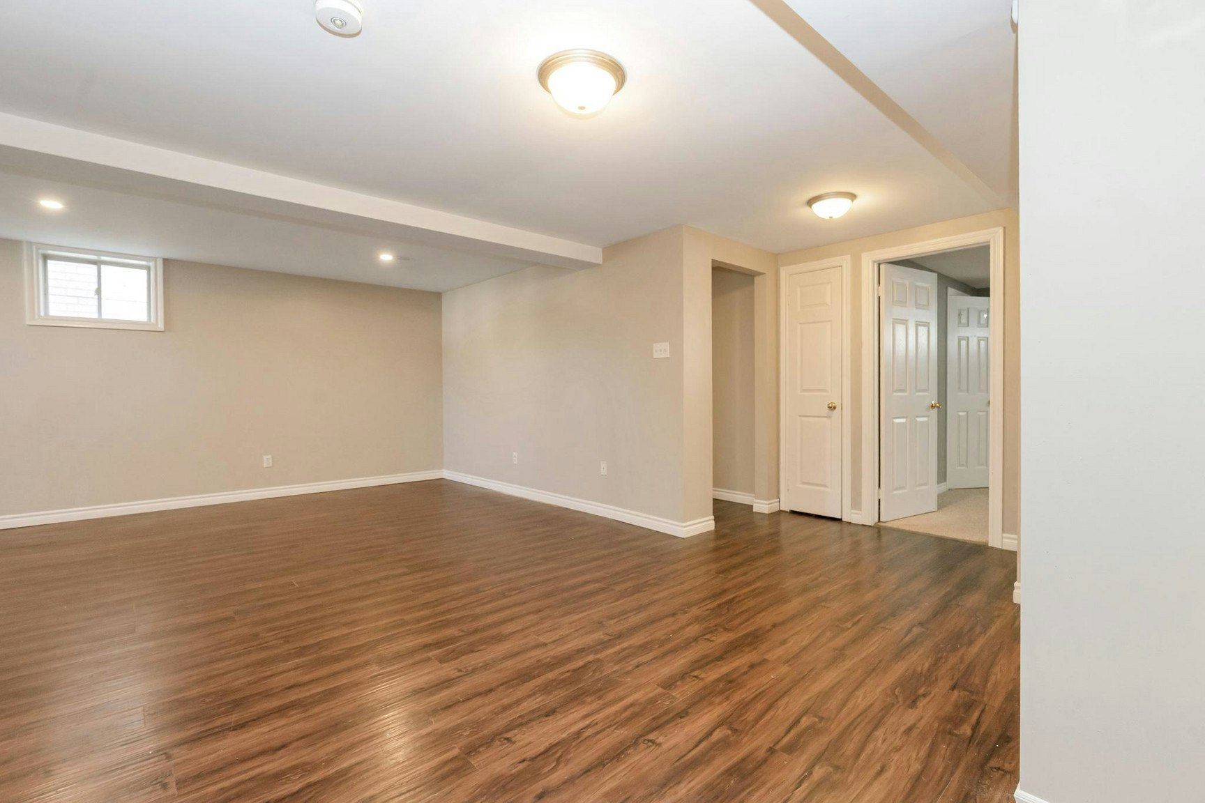 LL-22 Brown Wood Drive, Barrie, ON, L4M 6N4 - 2