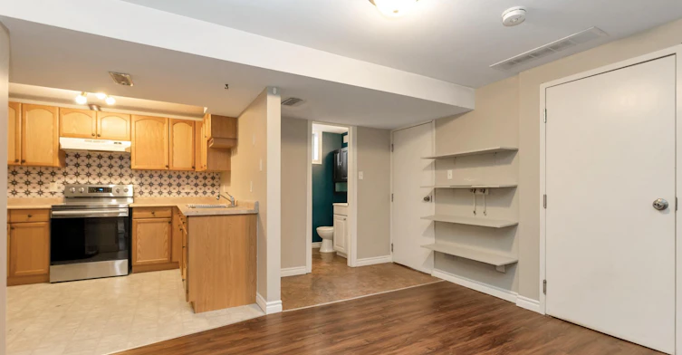 LL-22 Brown Wood Drive, Barrie, ON, L4M 6N4 - 3