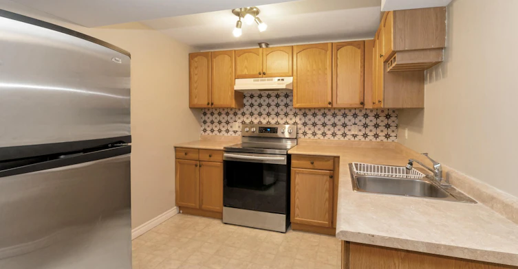 LL-22 Brown Wood Drive, Barrie, ON, L4M 6N4 - 7
