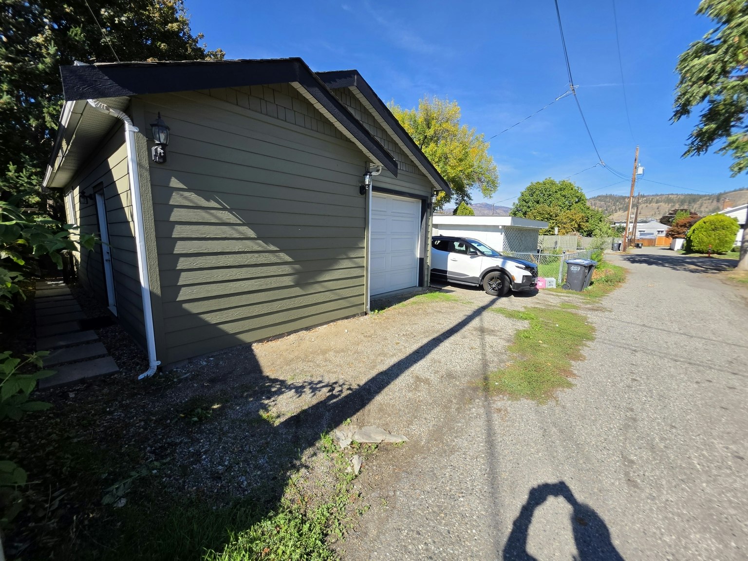 1409 Ethel Street, Kelowna, BC, V1Y 2X5 - 2