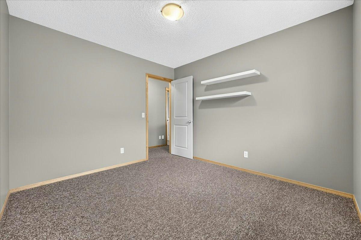 177 Royal Birch Terrace Nw, Calgary, AB, T3G 5P2 - 33