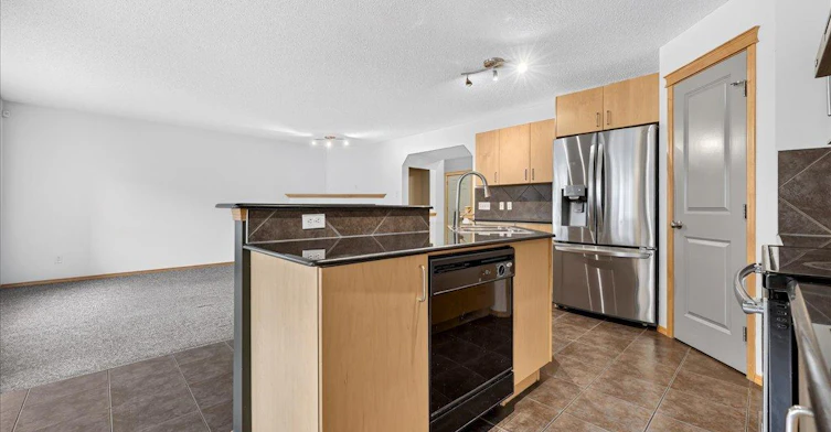177 Royal Birch Terrace Nw, Calgary, AB, T3G 5P2 - 7