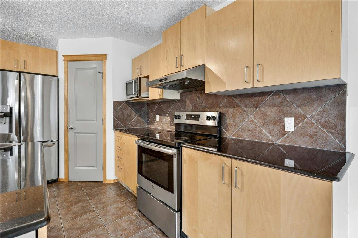 177 Royal Birch Terrace Nw, Calgary, AB, T3G 5P2 - 6
