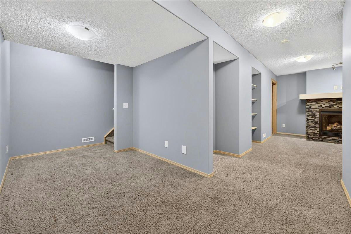 177 Royal Birch Terrace Nw, Calgary, AB, T3G 5P2 - 36