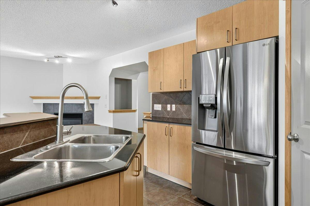 177 Royal Birch Terrace Nw, Calgary, AB, T3G 5P2 - 8