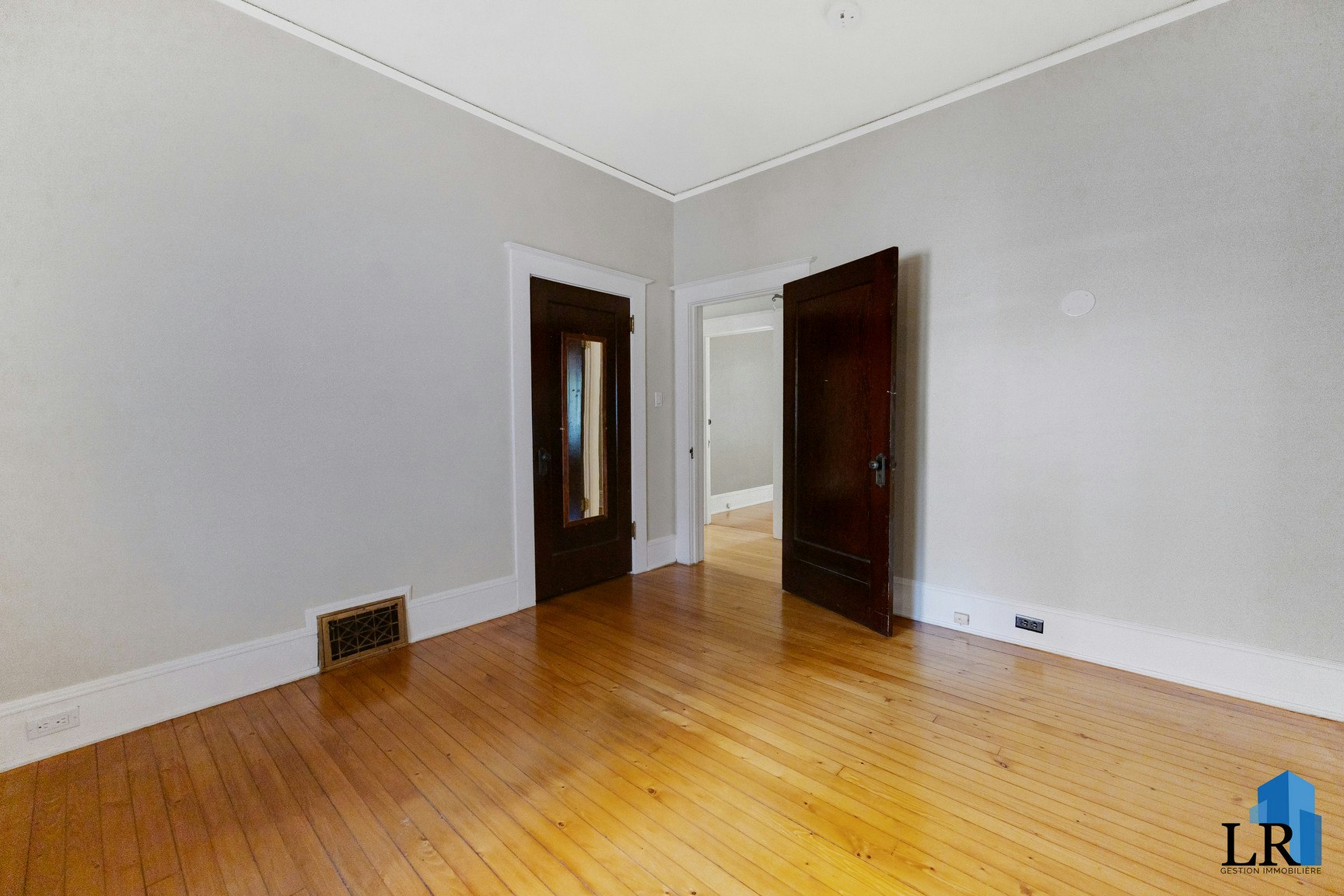 650 Churchill Avenue North, Ottawa, ON, K1Z 5G1 - 16
