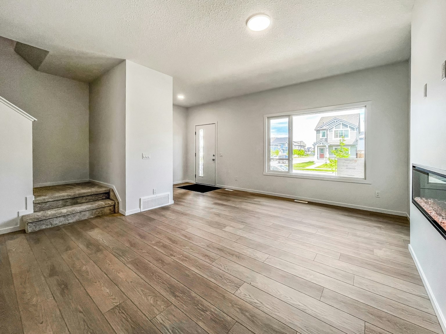 254 Orchards Boulevard Southwest, Edmonton, AB, T6X 2Y6 - 2