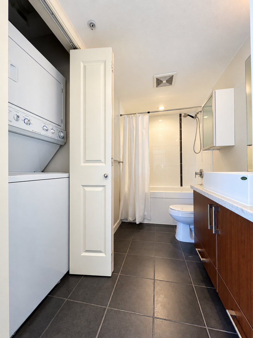 1068 West Broadway, Vancouver, BC, V6H 0A7 - 8