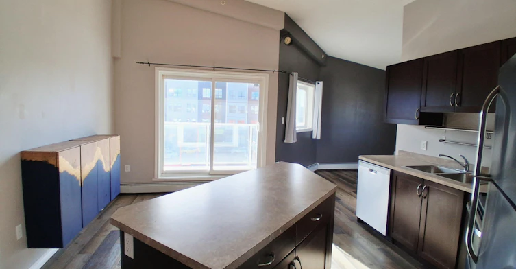 401-10710 116 Street Northwest, Edmonton, AB, T5H 3M2 - 3