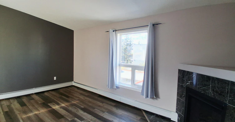 401-10710 116 Street Northwest, Edmonton, AB, T5H 3M2 - 4