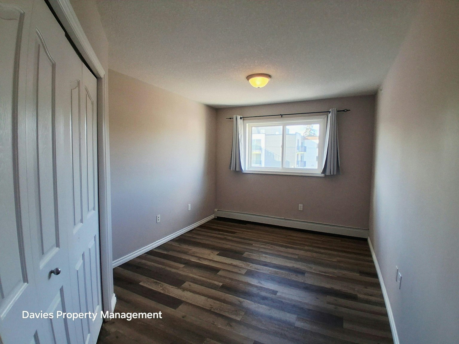 401-10710 116 Street Northwest, Edmonton, AB, T5H 3M2 - 10