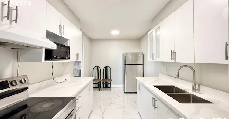 807-40 Panorama Court, Toronto, ON, M9V 4M1 - 2