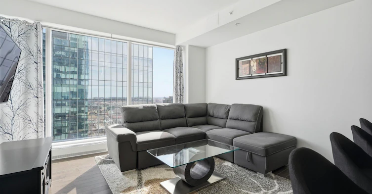 10360 102 Street Northwest, Edmonton, AB, T5J 0K6 - 7