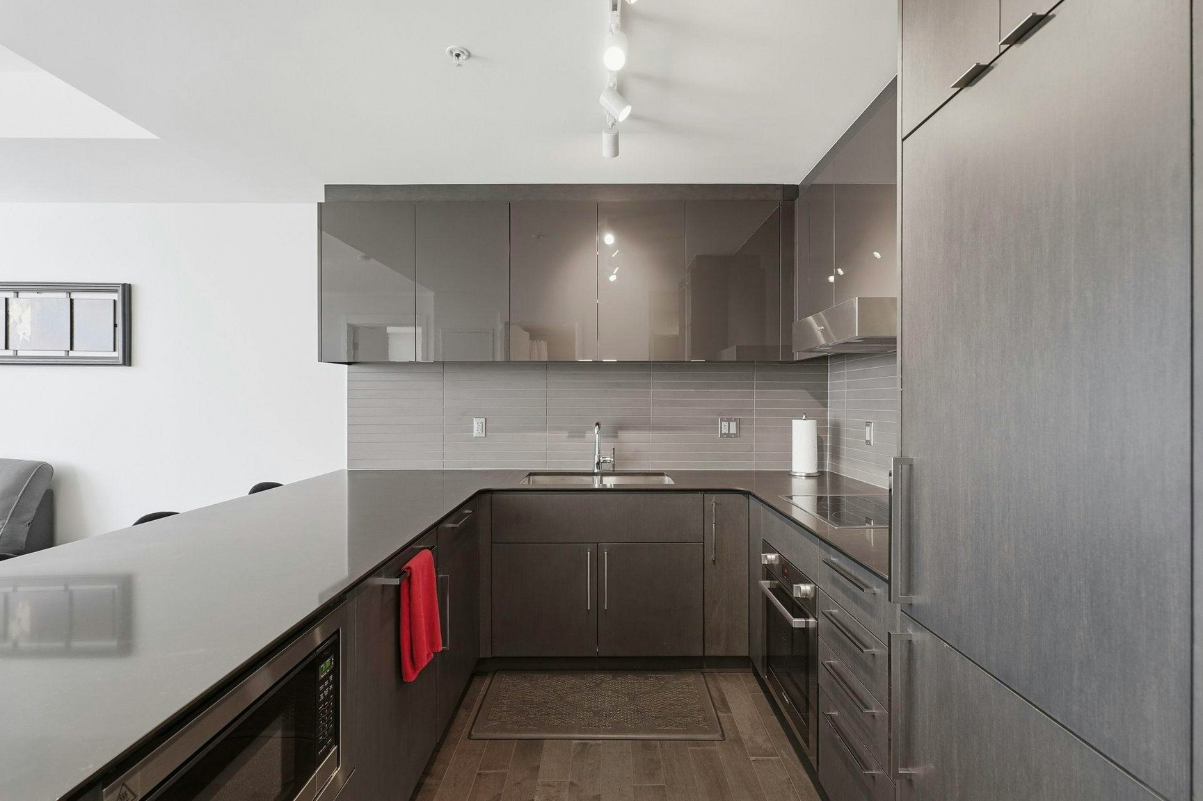 10360 102 Street Northwest, Edmonton, AB, T5J 0K6 - 9