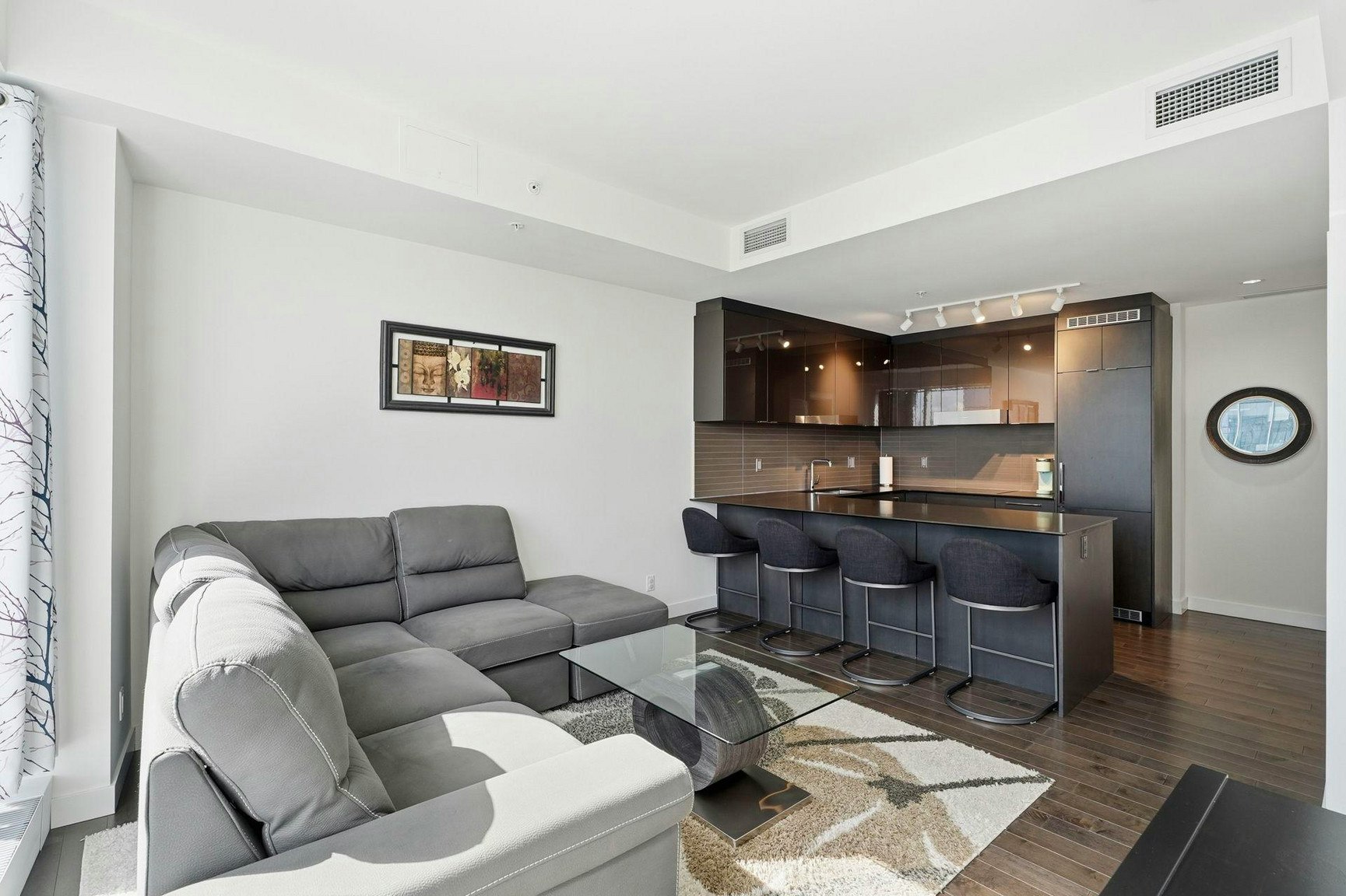 10360 102 Street Northwest, Edmonton, AB, T5J 0K6 - 4