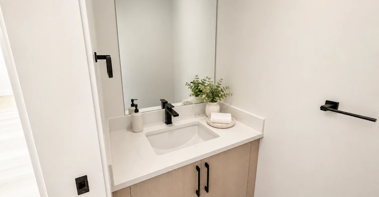 103-508 17 Avenue Northeast, Calgary, AB, T2E 1M1 - 6