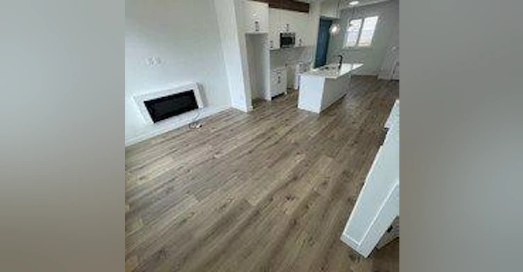 4756-4756 83 Street Northwest, Calgary, AB, T3B 1Z8 - 3