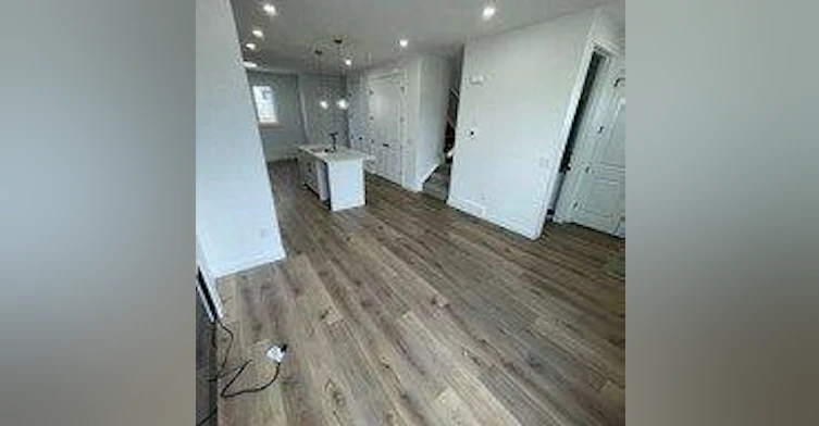 4756-4756 83 Street Northwest, Calgary, AB, T3B 1Z8 - 4