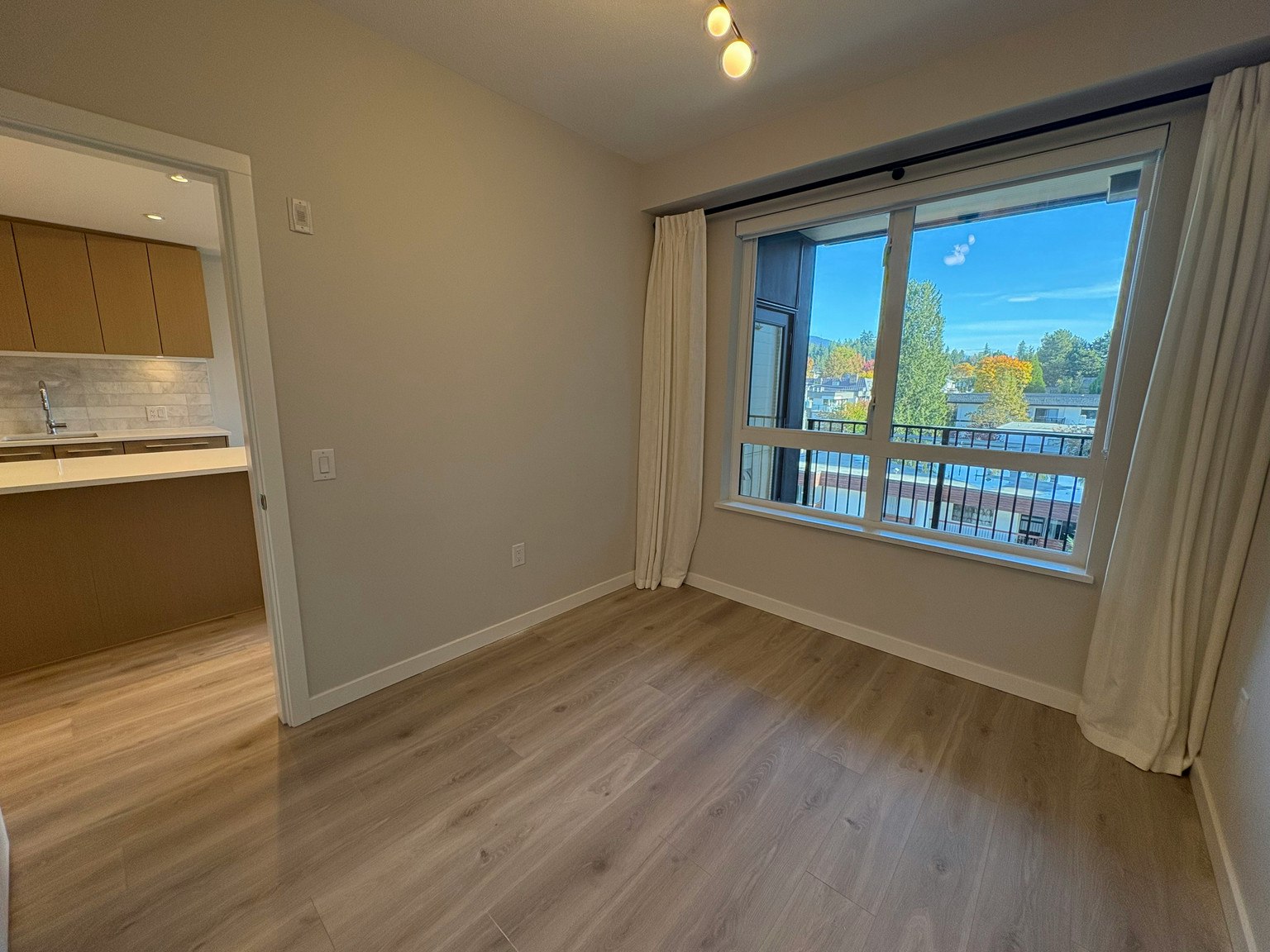 515-110 East 17th Street, North Vancouver, BC, V7L 0K4 - 7