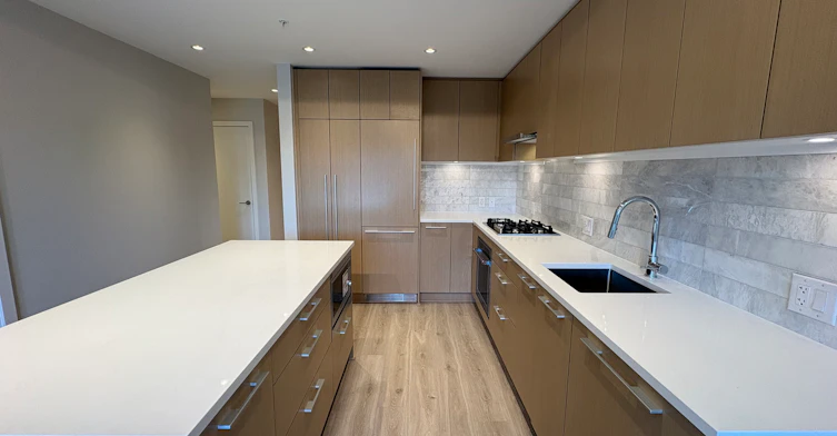 515-110 East 17th Street, North Vancouver, BC, V7L 0K4 - 3
