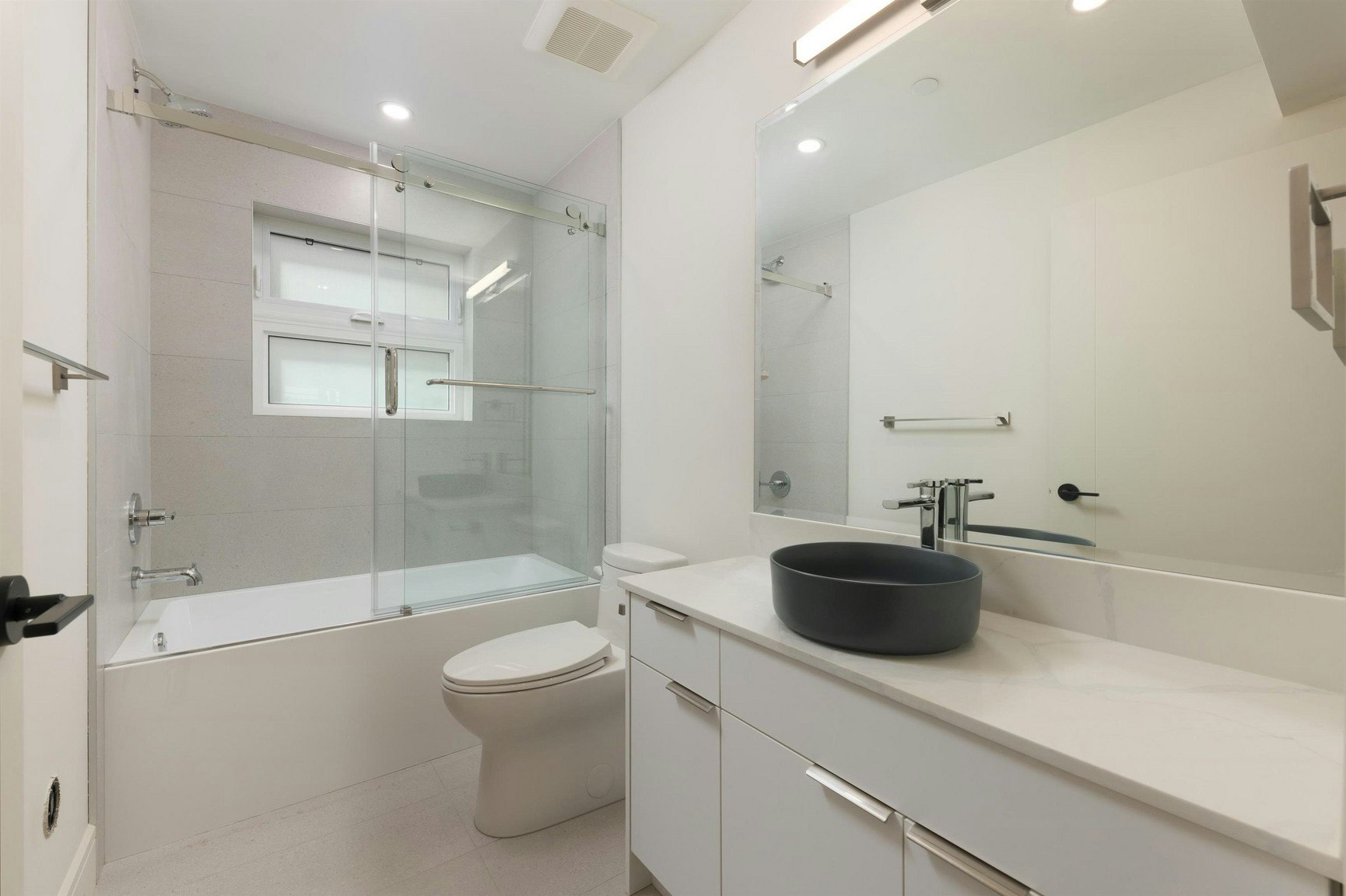 Bottom Floor-2068 East 1st Avenue, Vancouver, BC, V5N 1B5 - 8