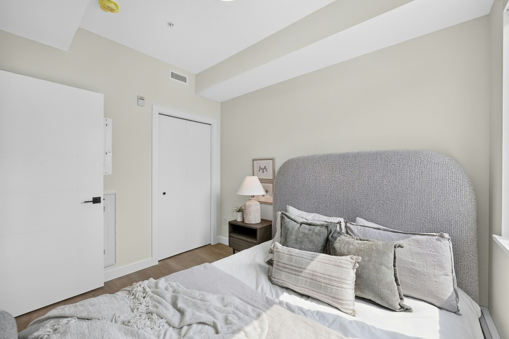 318, 418, 512 and 612-1450 19 Avenue Southwest, Calgary, AB, T2T 0H9 - 6