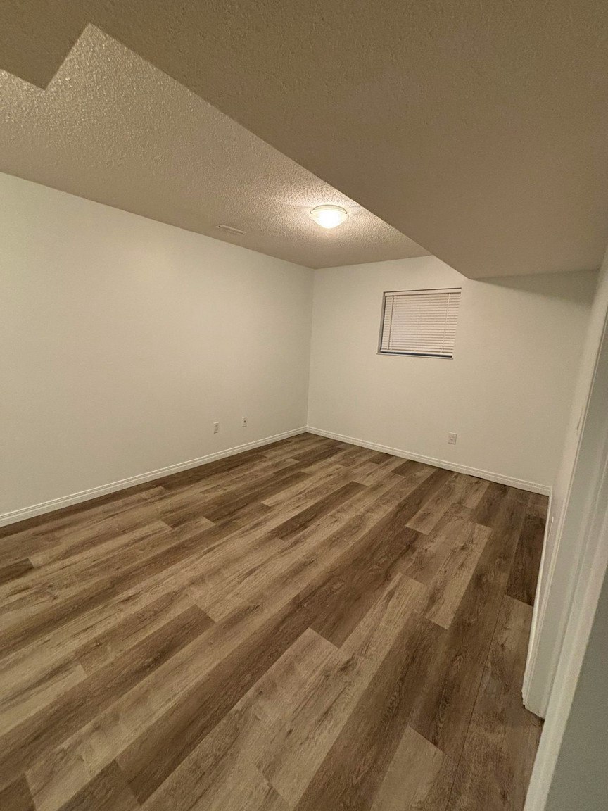 BSMT-11204 51 Street Northwest, Edmonton, AB, T5W 3E8 - 7