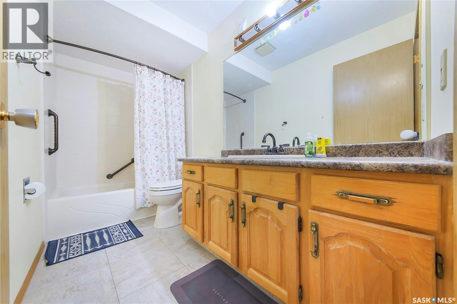 3140 Louise Street, Saskatoon, SK, S7J 3L8 - 10