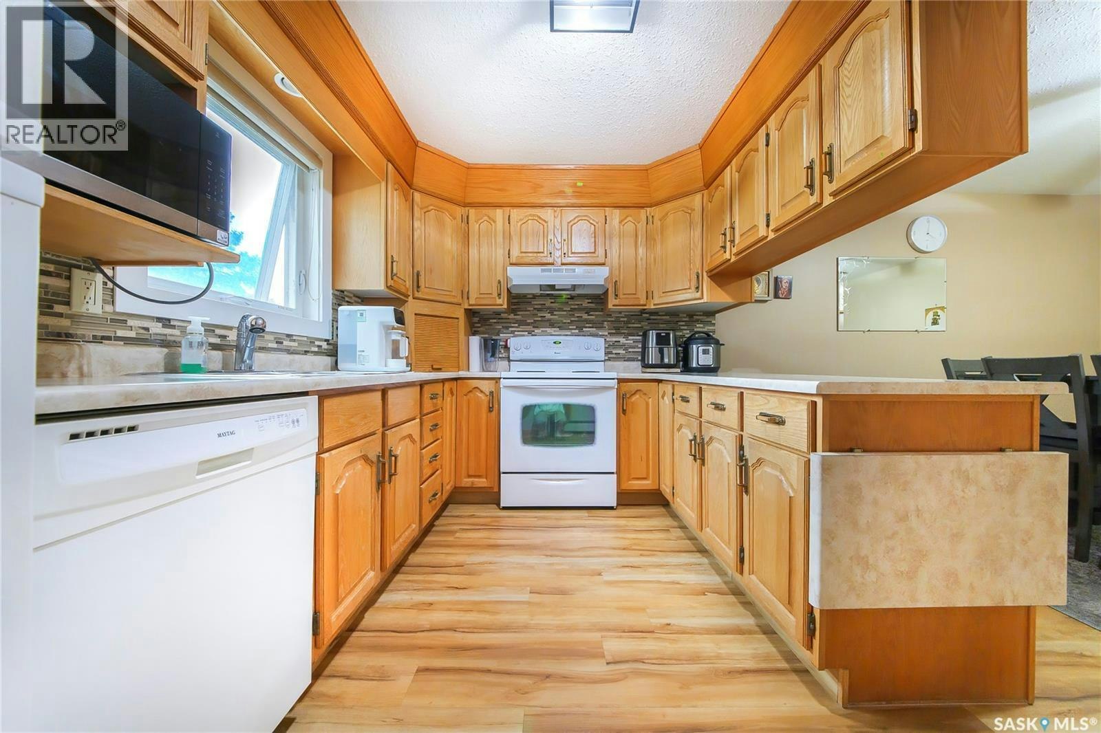 3140 Louise Street, Saskatoon, SK, S7J 3L8 - 6
