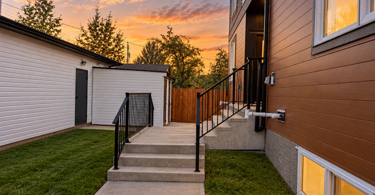 2226 46 Street Southeast, Calgary, AB, T2B 1K8 - 3