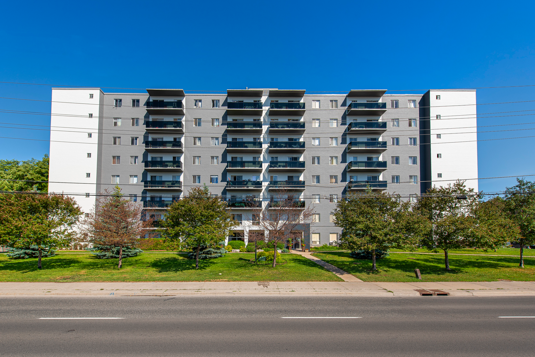 0207-1301 Dundas Street W, Mississauga, ON, L5C 1C9 - 2