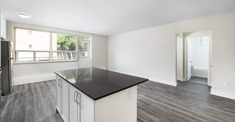0207-1301 Dundas Street W, Mississauga, ON, L5C 1C9 - 8