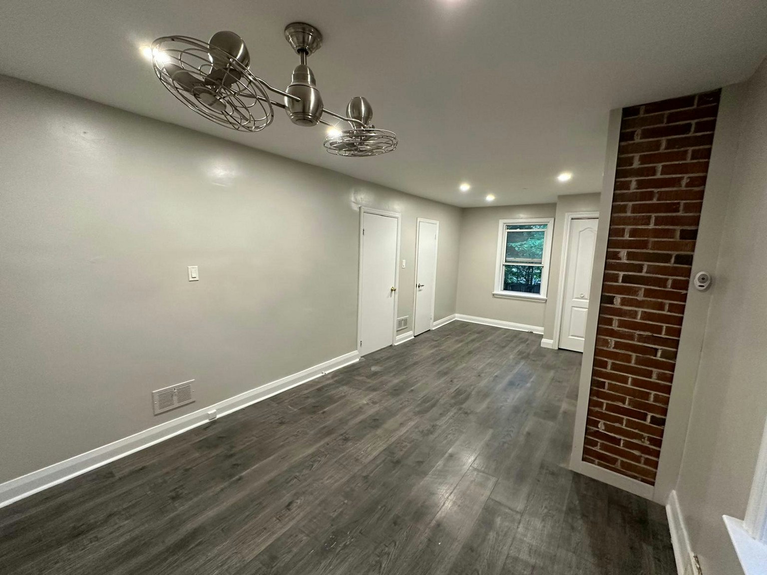 UL-182 Duckworth Street, Barrie, ON, L4M 3W5 - 5