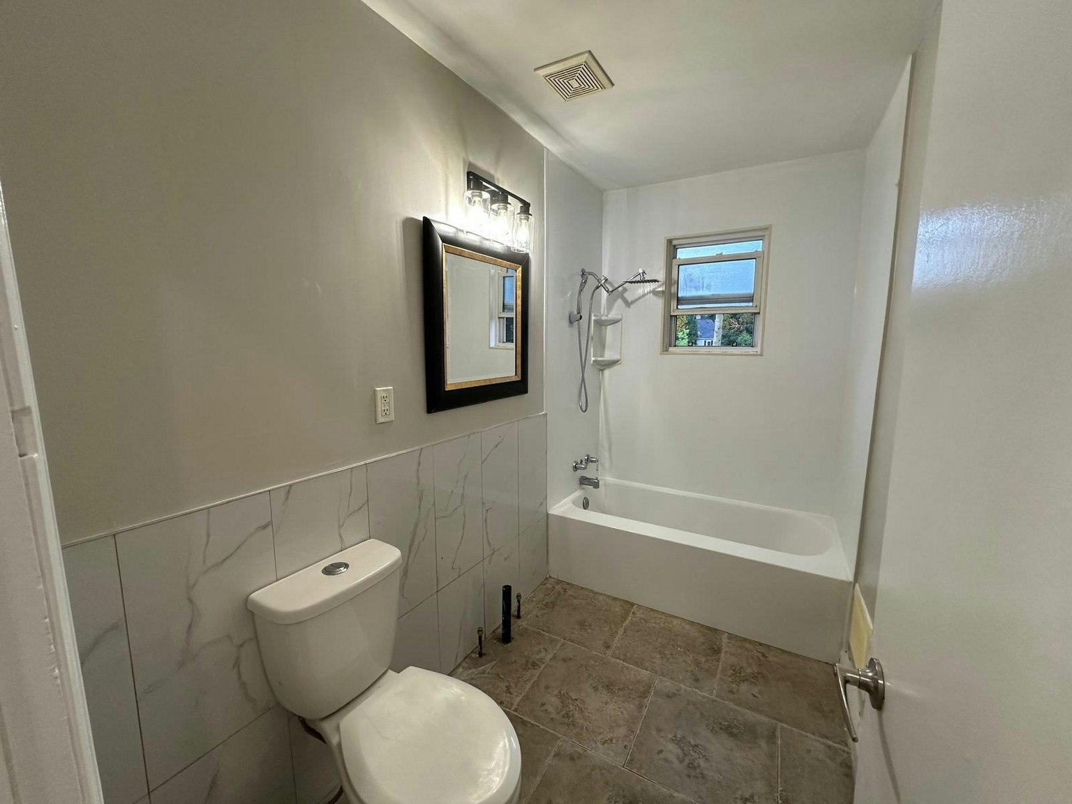 UL-182 Duckworth Street, Barrie, ON, L4M 3W5 - 10