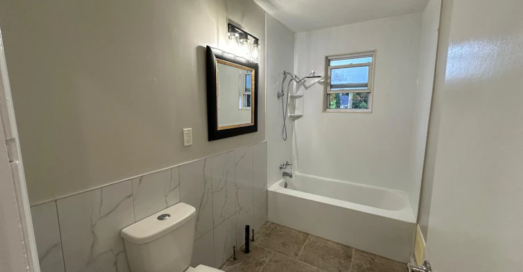 UL-182 Duckworth Street, Barrie, ON, L4M 3W5 - 10