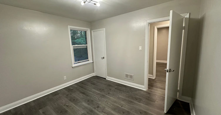 UL-182 Duckworth Street, Barrie, ON, L4M 3W5 - 9