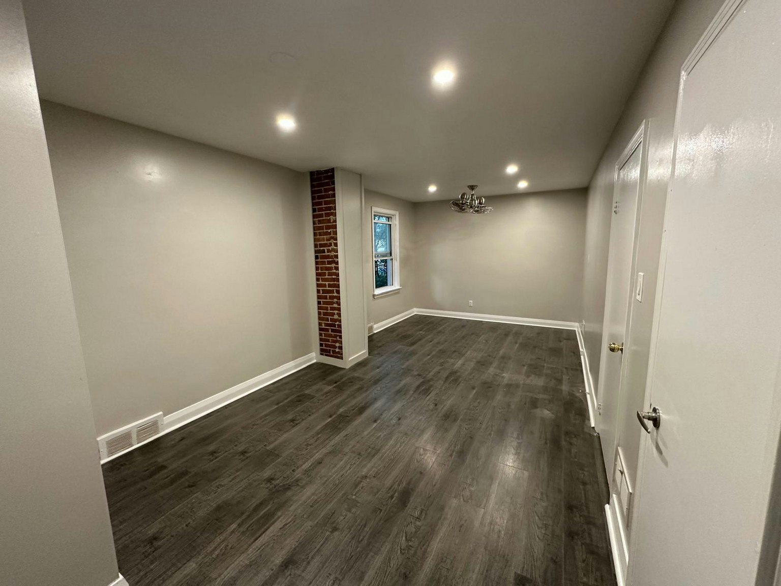 UL-182 Duckworth Street, Barrie, ON, L4M 3W5 - 7