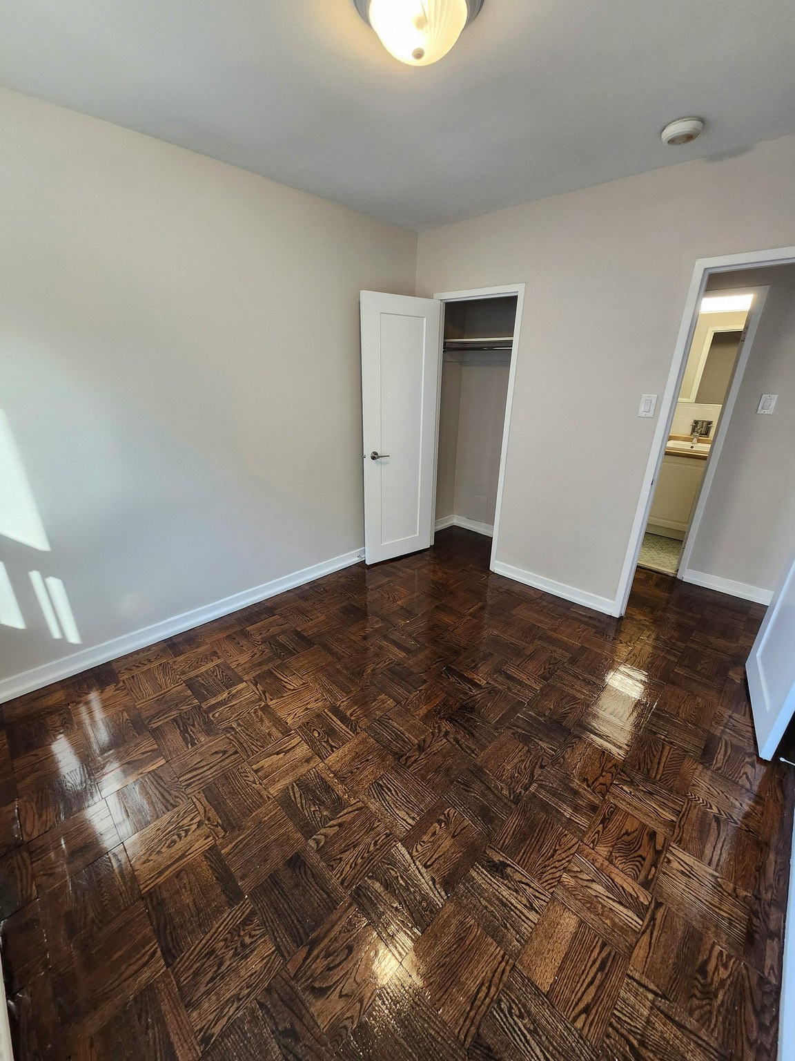 142 Vaughan Road, Toronto, ON, M6C 2M2 - 7
