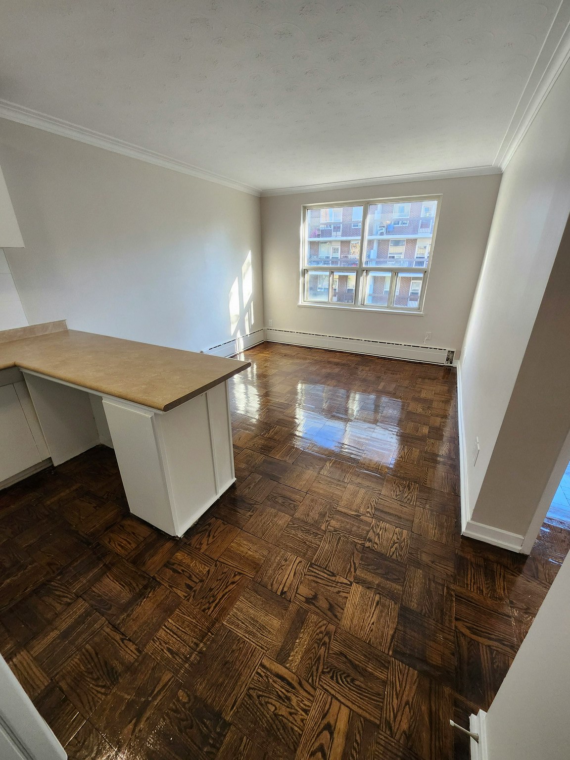 142 Vaughan Road, Toronto, ON, M6C 2M2