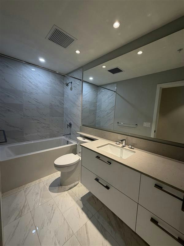 209-5938 Olive Avenue, Burnaby, BC, V5H 0M6 - 11