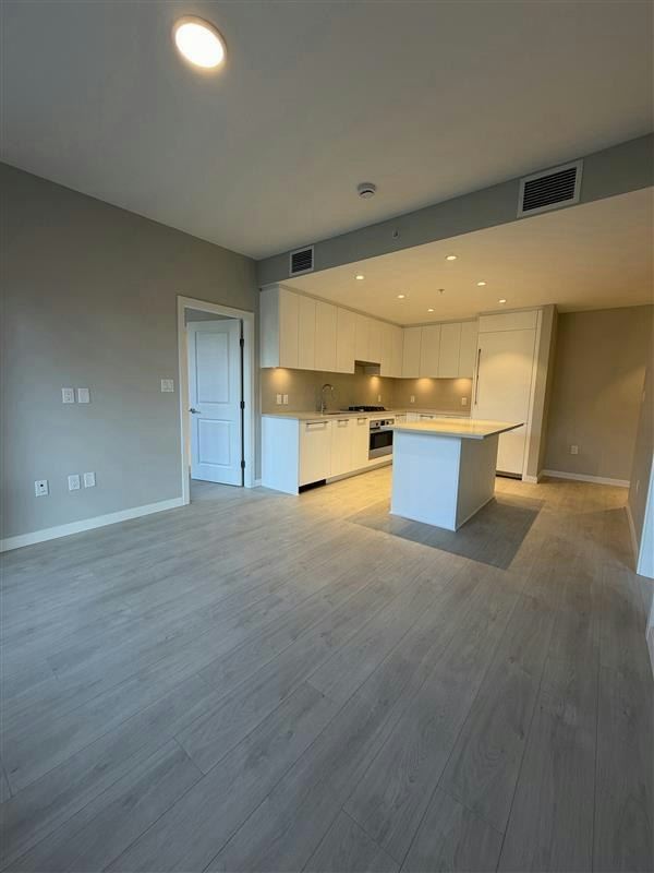 209-5938 Olive Avenue, Burnaby, BC, V5H 0M6 - 5