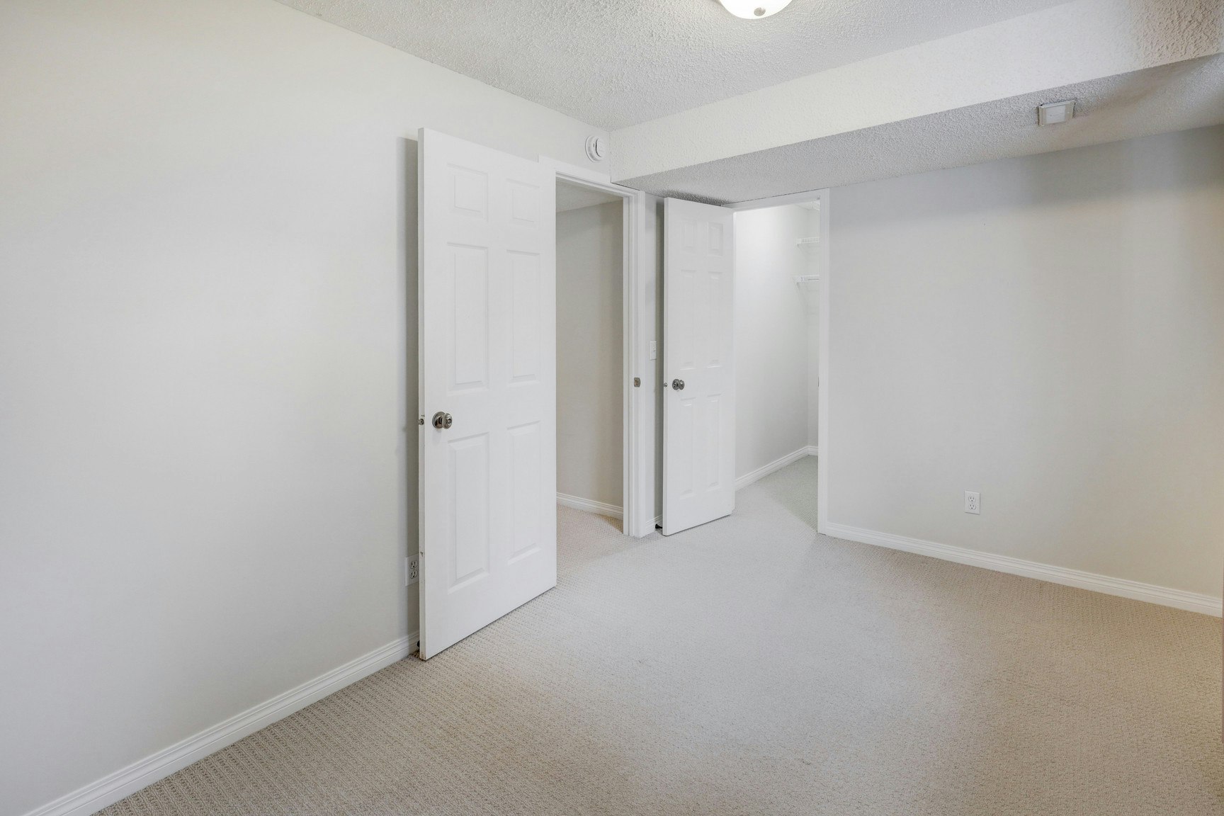 B-2208 33 Street Southwest, Calgary, AB, T3E 2T1 - 12