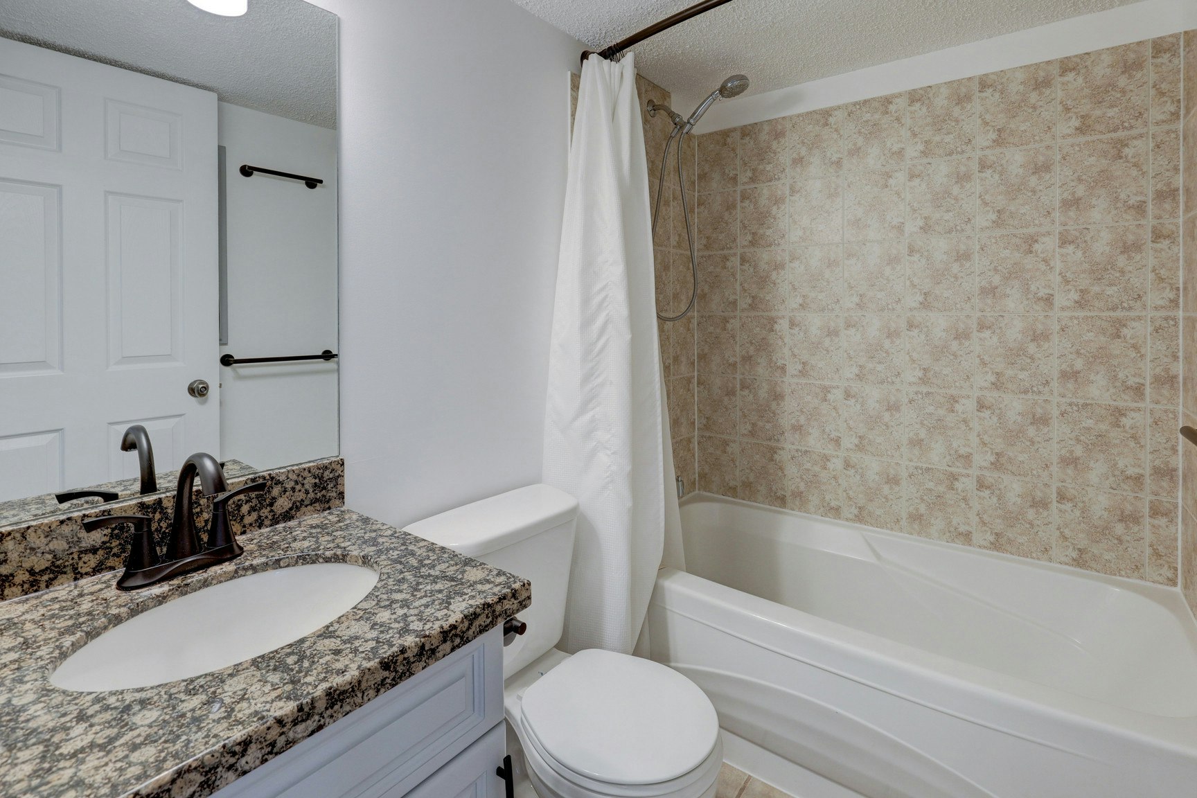 B-2208 33 Street Southwest, Calgary, AB, T3E 2T1 - 21